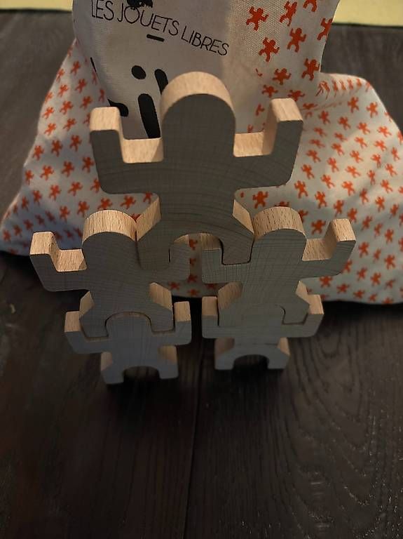 Kit di costruzioni: Jeu de construction Tiki - 40 pièces en bois – Usato da Petit-Lancy venduto da areyouinterested