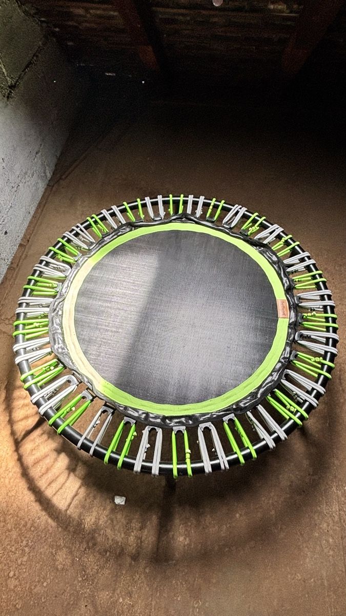 Bellicon Trampoline: Belicon Trampolin mit Halterung  – Gebraucht aus Zürich von Nisli112 1