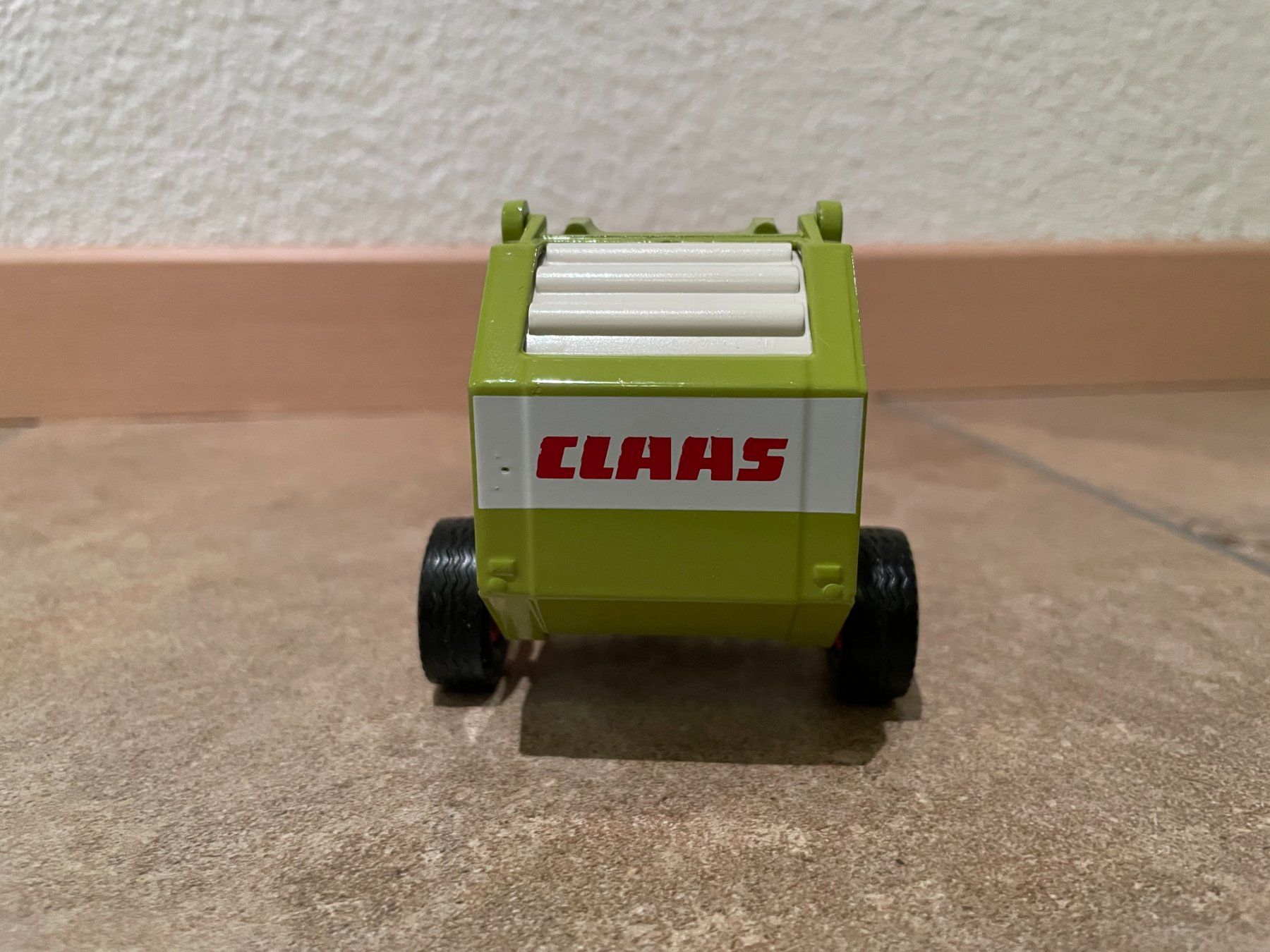 Claas Tutte le macchine: SIKU Claas Rundballenpresse – Nuovo e nell'imballaggio originale da Kreuzlingen venduto da Stefan1150 3
