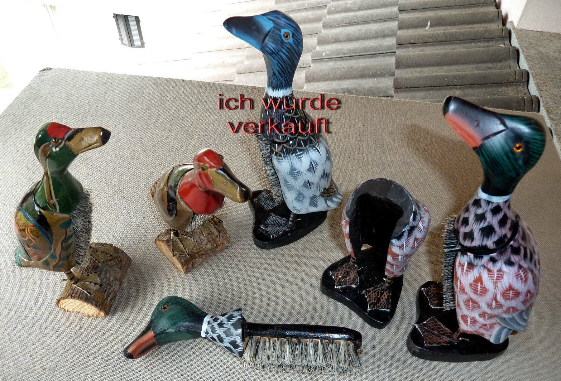 Altro in  Abbigliamento & Accessori: Kleiderbürste handbemalt in Form einer Ente – Nuovo (secondo la descrizione) da Mesocco venduto da Nugivendus 1