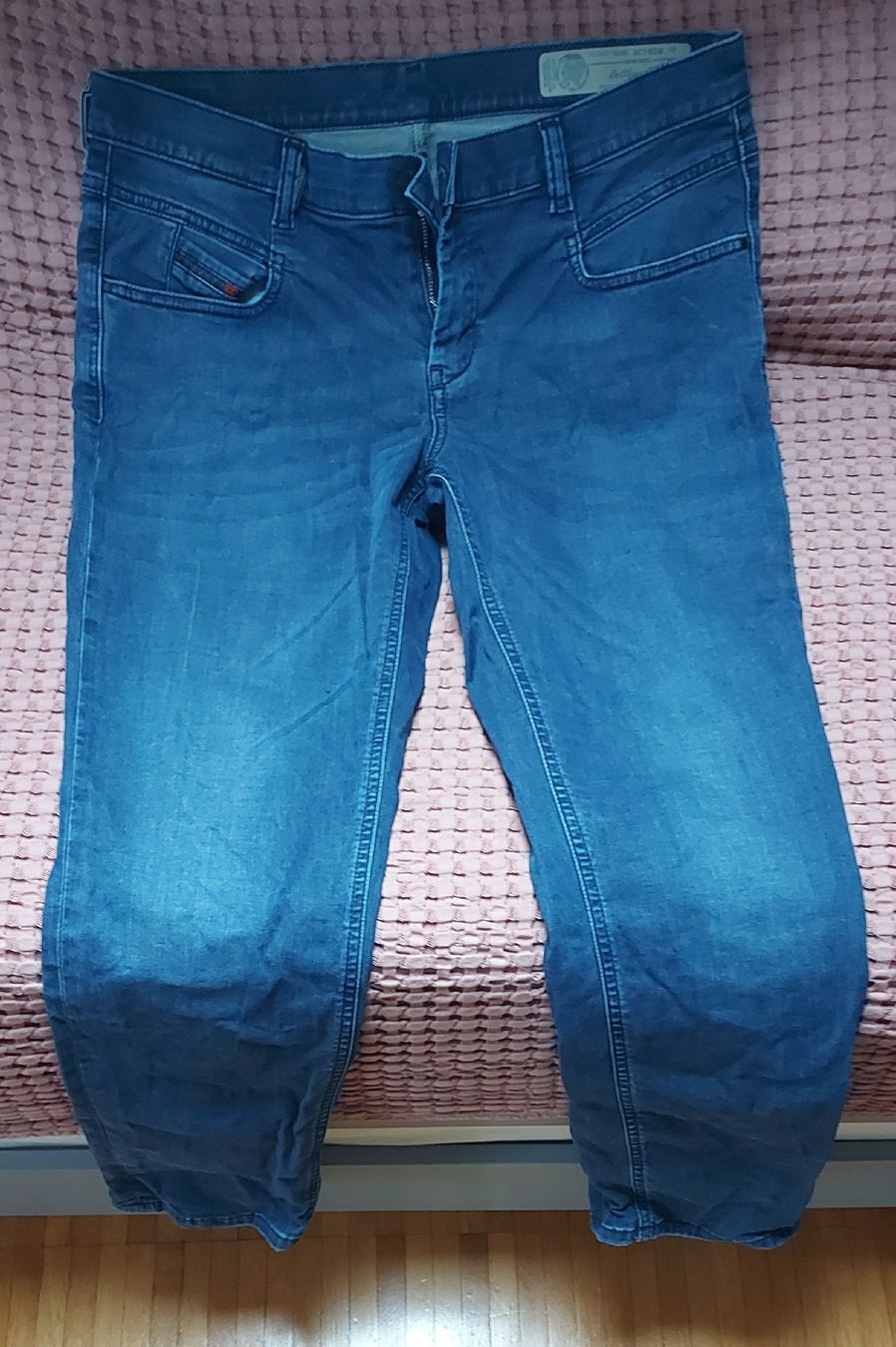 Diesel Jeans: Diesel Jeans – Usato da Ebmatingen venduto da B_s_ynq5 1