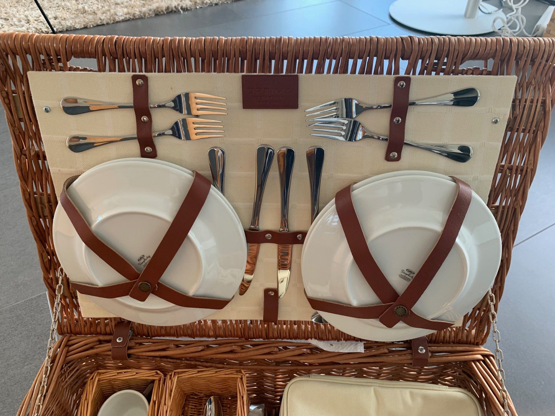 Reisekoffer: Picknick-Koffer - neu – Gebraucht aus Wollerau von  1