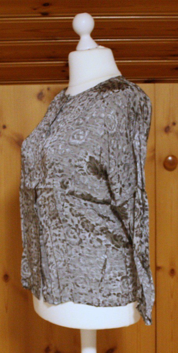 Blusen: Bluse schwarz-silber Gr. M – Gebraucht aus Flüelen von Diversicum-Vintage 2