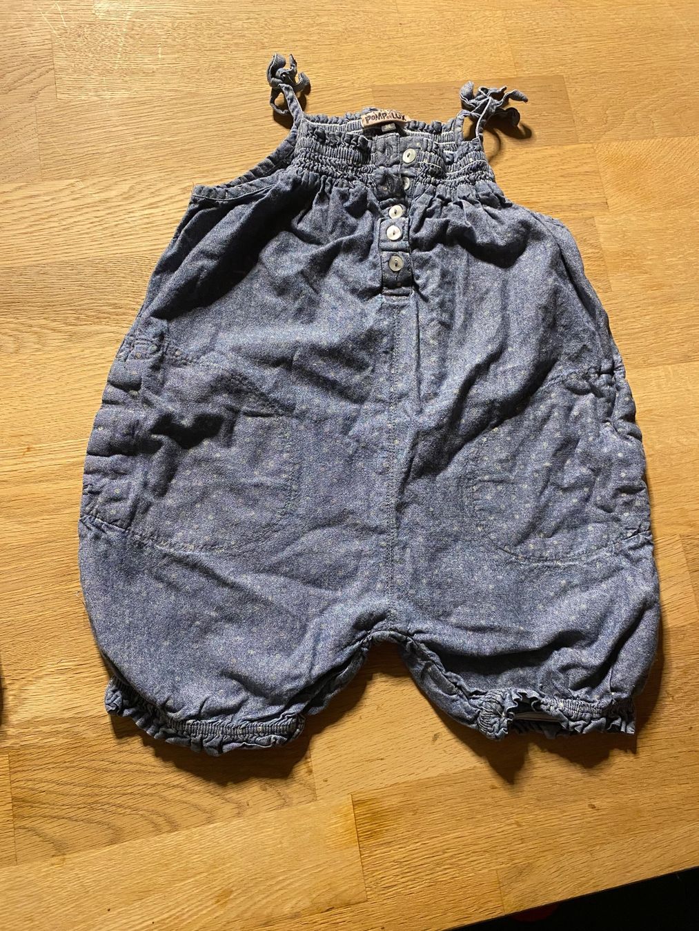 Completi: Cooler Anzug Gr. 86 (241) – Usato da Vilters venduto da Zwaergli13