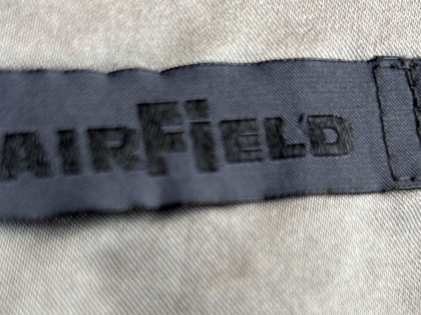 Airfield Robes: Kleid Airfield, Grösse 34 – D'occasion à schmerikon par nicole091 1