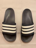 Adidas Schlappen Gr 10 NEU Herren Hausschuhe Badeschlappem