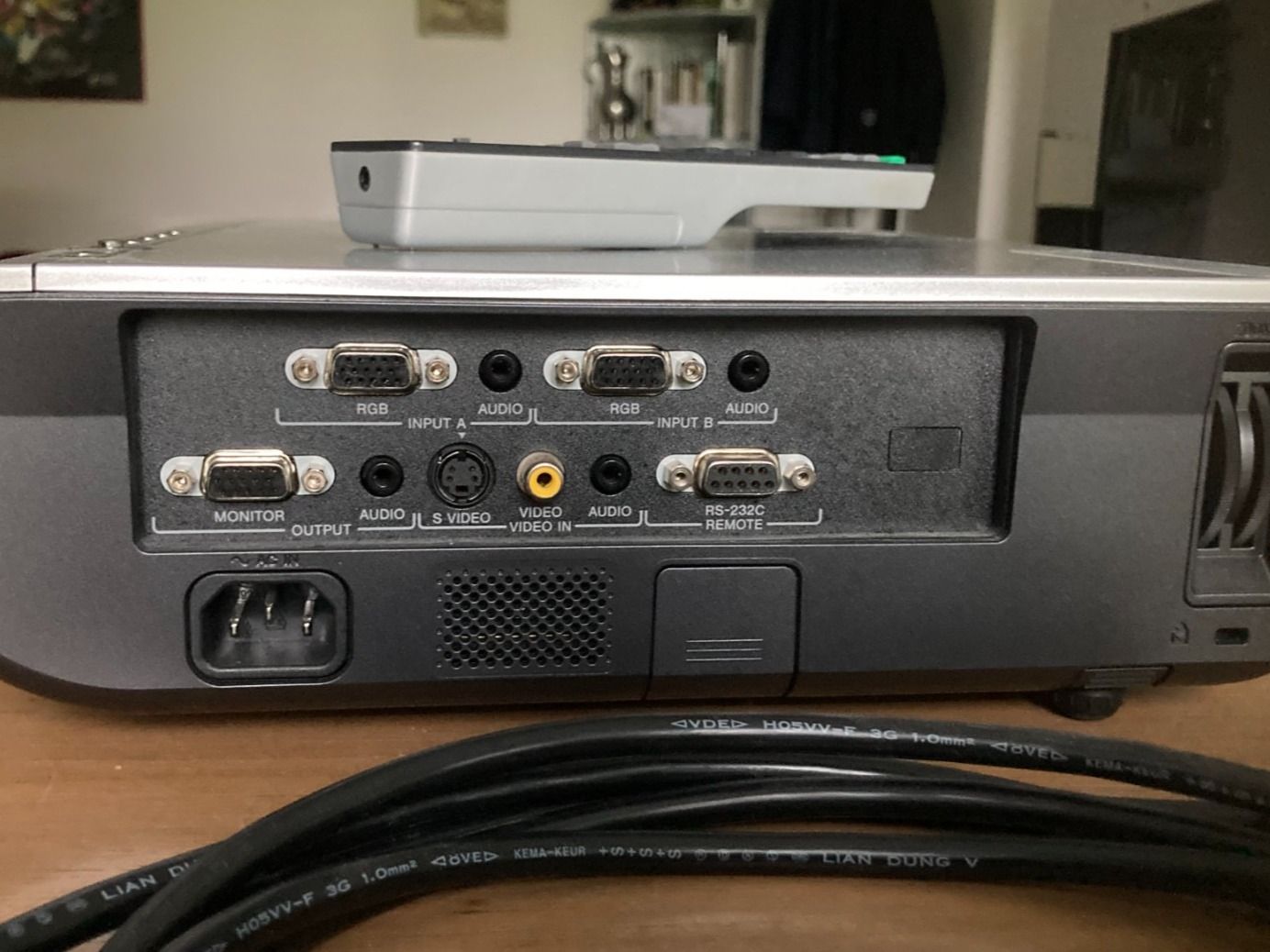 Sony Videoprojektoren: Sony Beamer – Gebraucht aus Wabern von Teeup 1