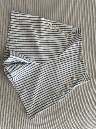 Sommer-Kurzhosen und Rock für Damen zu verkaufen