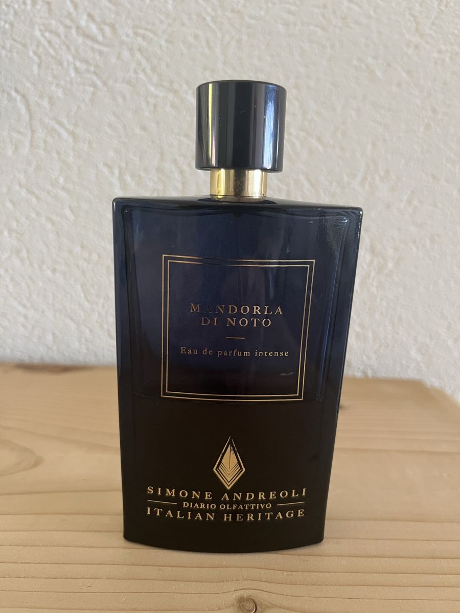 Profumi & Eau de Toilette: Parfum Mandorla di Noto – Usato da St. Gallen venduto da Mmaurer21