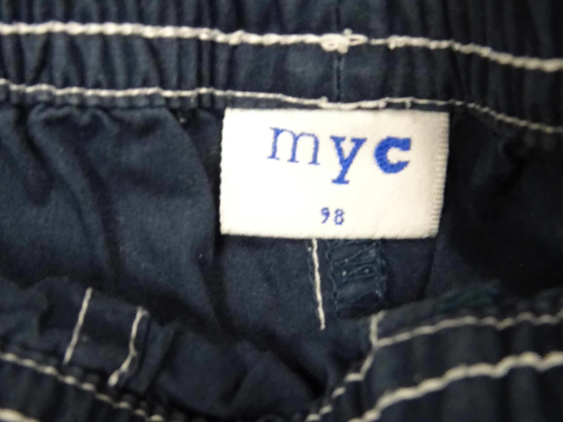 Pantaloni: kurze Hose Gr. 98 – Usato da Waltenschwil venduto da MeKo8 1