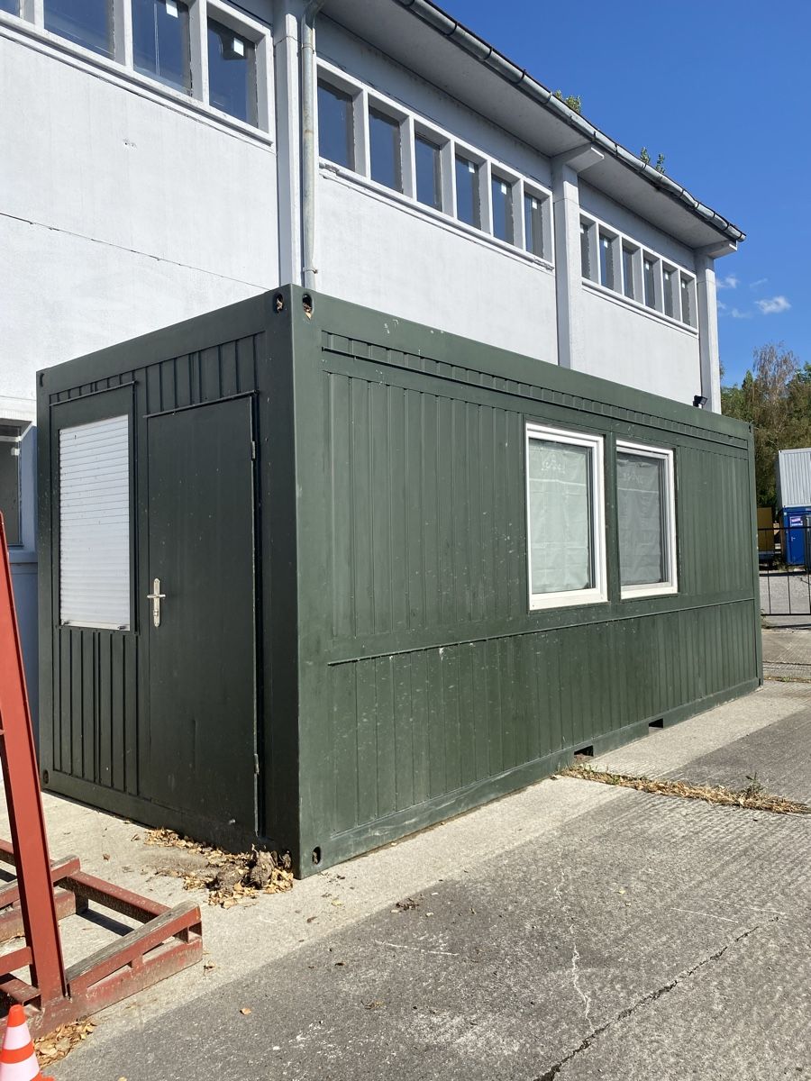 Conteneurs de construction: Container Raum mit Kochecke und Waschtisch – D'occasion à Zürich par Miniminde 9