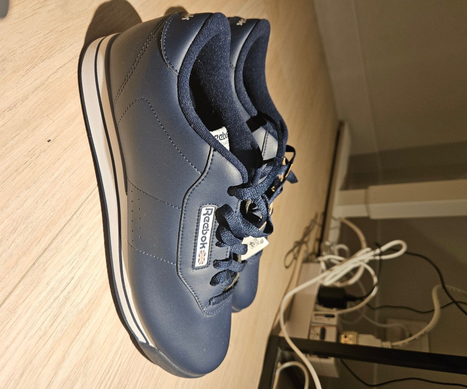 Reebok Scarpe da uomo: Reebok chaussures neuves – Nuovo e nell'imballaggio originale da Meyrin venduto da rem_jp7y 1