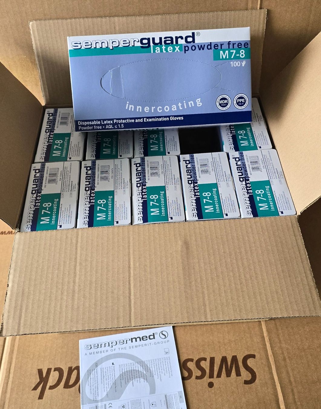 Handschuhe & Handstulpen: Latex Einweghandschuhe 1000 Stück Grösse M – Neu und originalverpackt aus Luzern von der