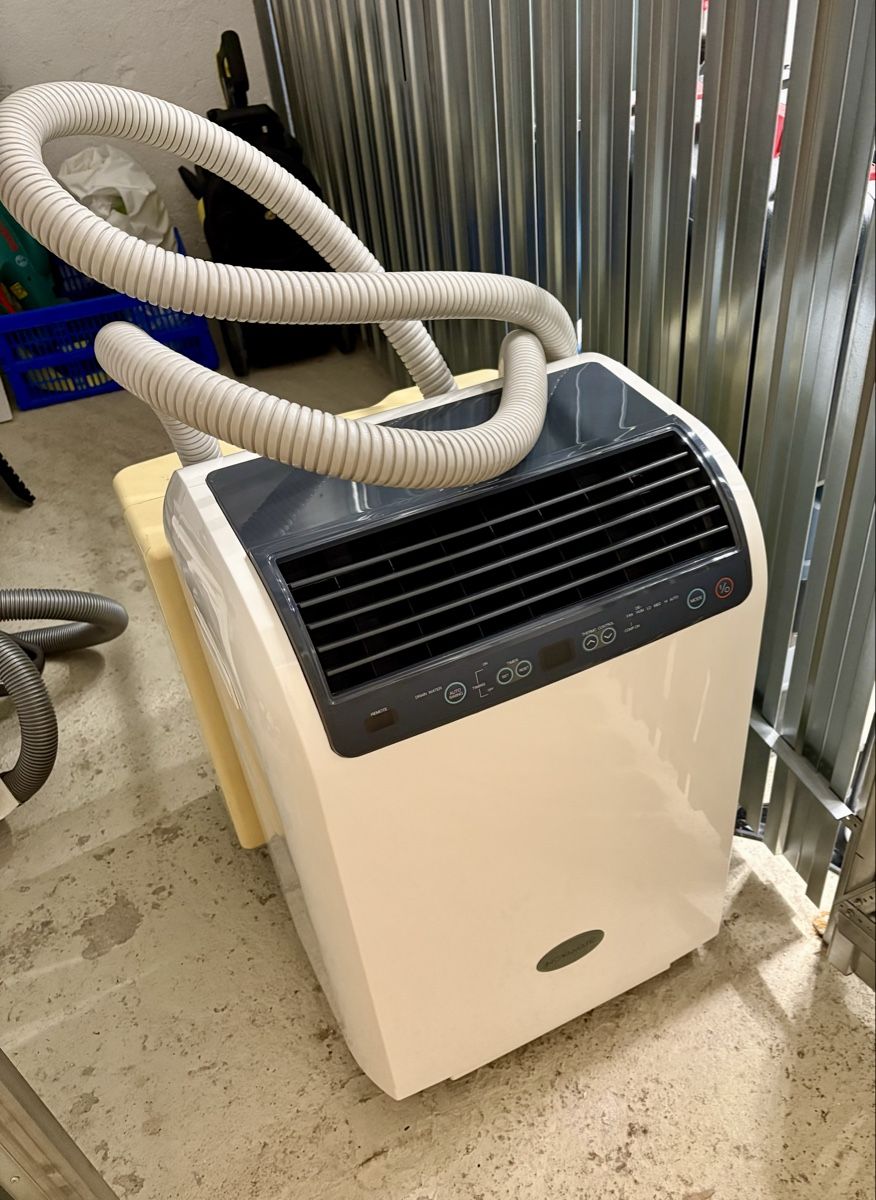 Novamatic Klimageräte: Mobiles Klimagerät CL 1590 LONG SPLIT – Gebraucht aus Rapperswil SG von  3