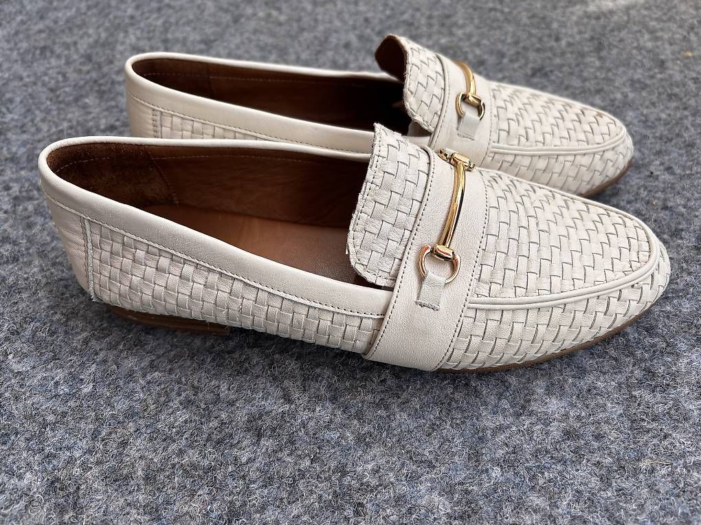Damenschuhe: Damenschuhe Gr.39, Leder, Marke Inuova – Gebraucht aus Weinfelden von Irishtinker 1