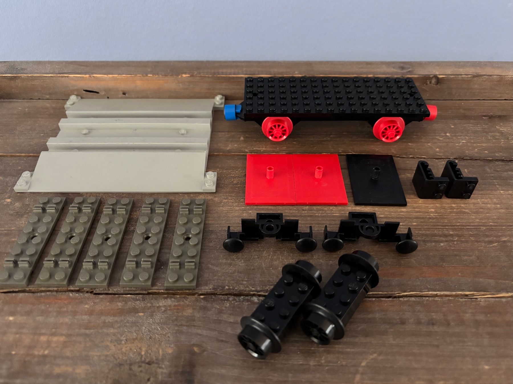 Lego Baukästen: LEGO Eisenbahn Ersatzteile aus Sets der 80er mit BA 128 – Gebraucht aus Luzern von celine7373
