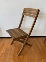 4 fast ungebrauchte Gartenstühle (Holz) mit Kissen 