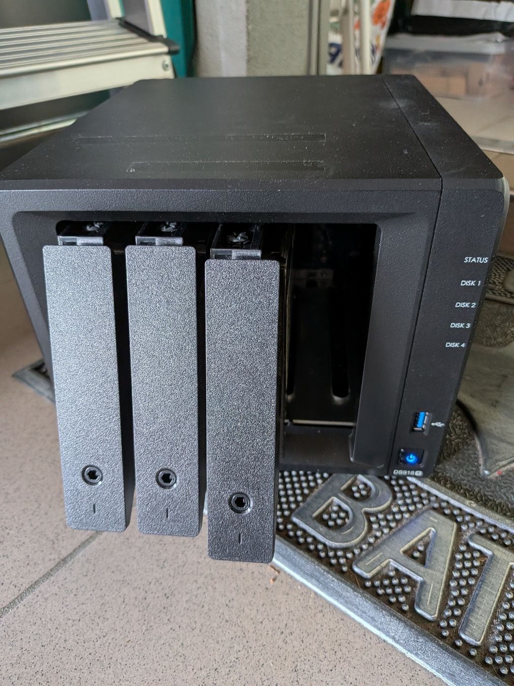 Synology Serveurs: Synology DS918+ – D'occasion à Fiaugères par Nocnoc