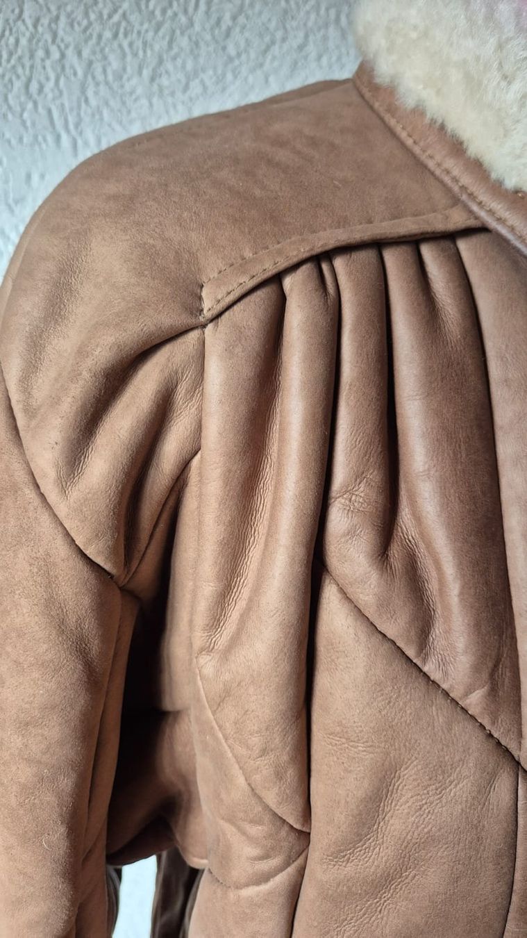 Kübler Cappotti: Winter-Ledermantel mit Pelzfutter – Usato da Hittnau venduto da kur_l8f6 4