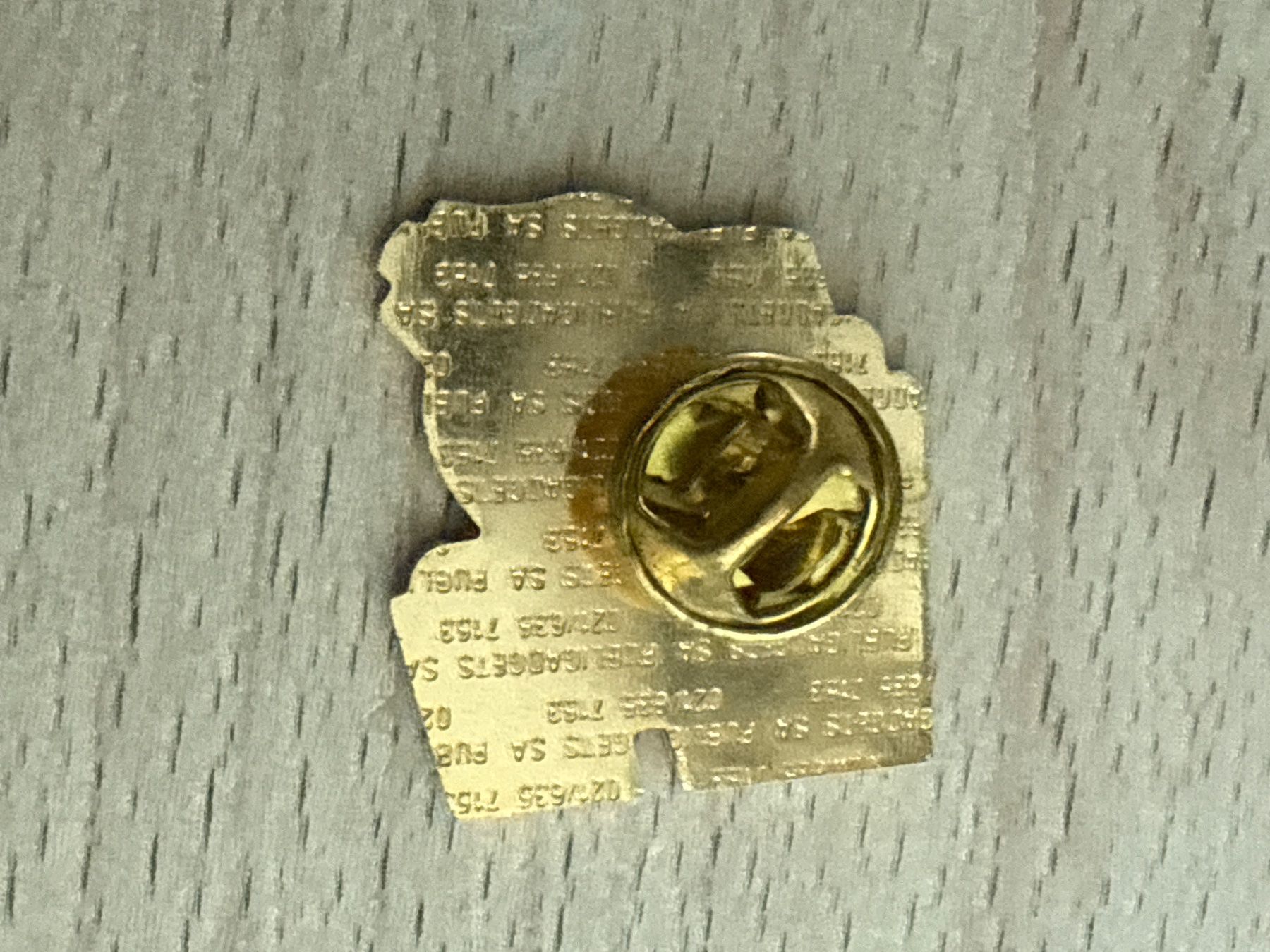 Plaquettes & Badges: Pin APE – D'occasion à Glattbrugg par Schweigmatt 1