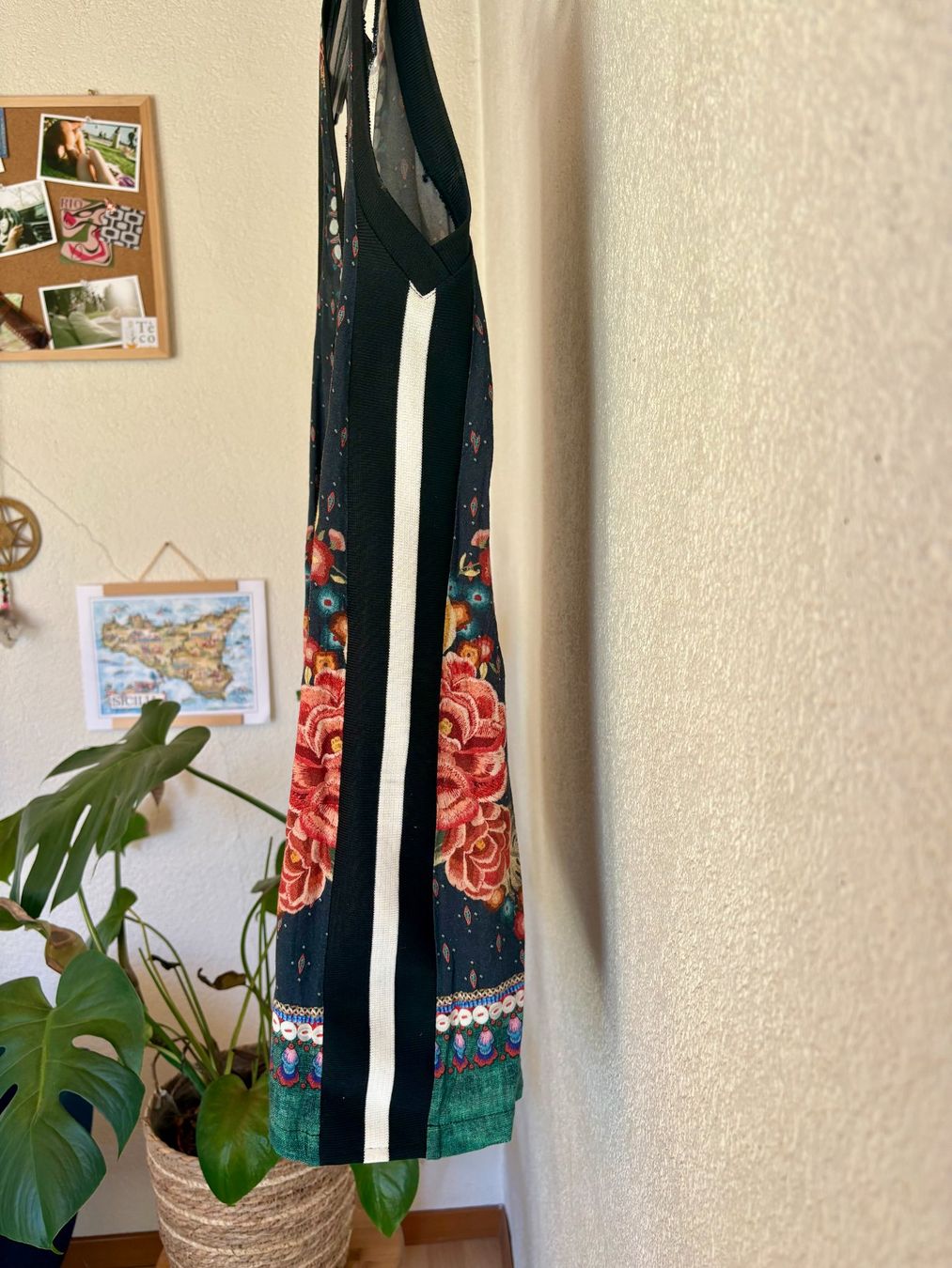 Farm Rio Kleider: Farm Rio Patterned sleeveless dress XS / 34 – Gebraucht aus Fribourg von georgeabottino 2