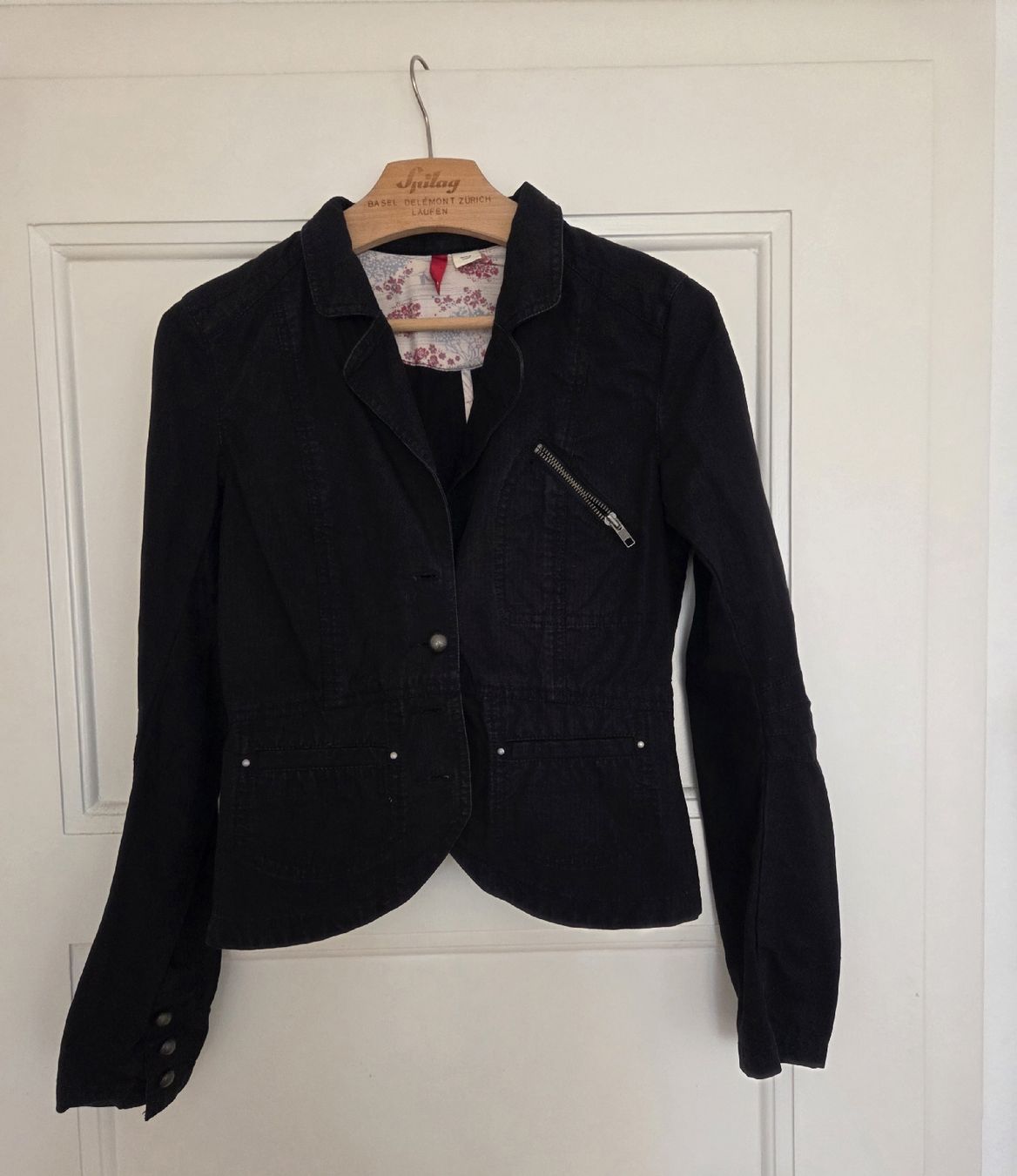 Giacche: veste femme – Usato da Lausanne venduto da hel_ll2g 1