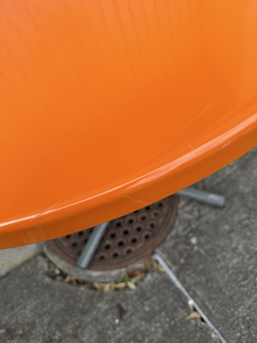 Tische: Runder Gartentisch von BIGLA, orange, Durchmesser 100cm – Gebraucht aus Lyss von nekoreh 7