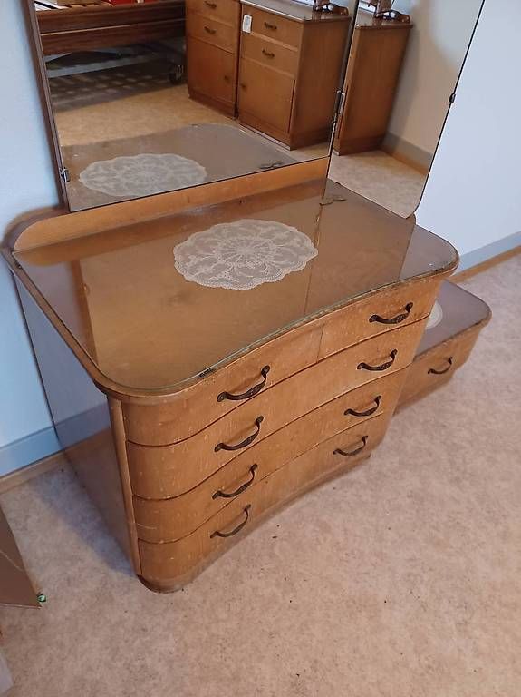 Tavoli da trucco: Coiffeuse ancienne – Usato da Soyhières venduto da 5jm_5czl 4