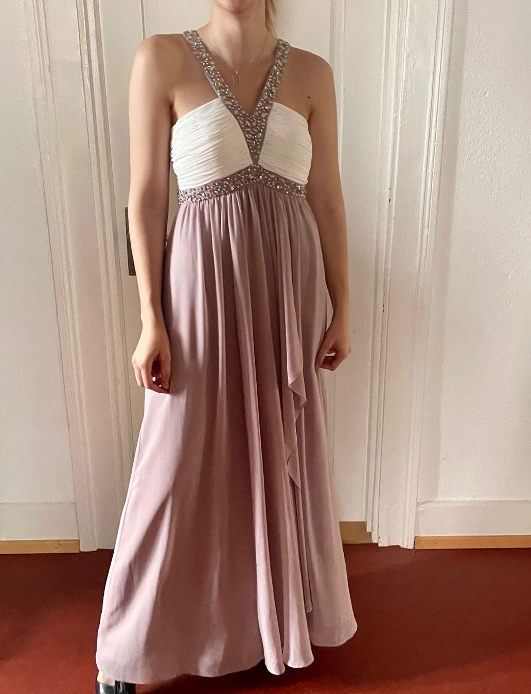 Kleider: Elegantes Abendkleid – Neu und originalverpackt aus Luzern von Sara_2