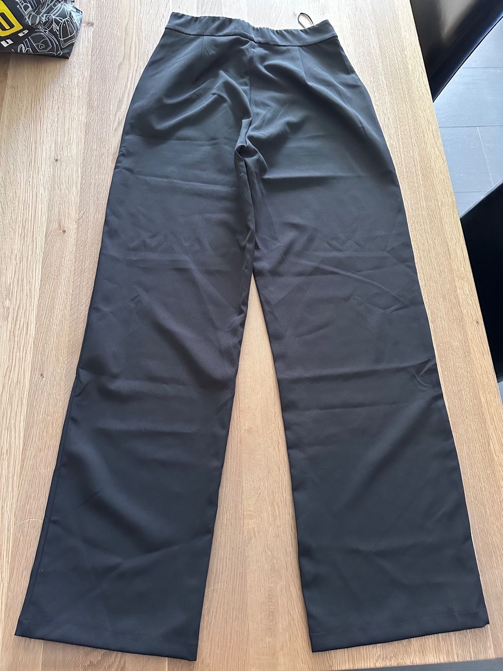 Hosen: Damen-Hose, Polyester, Gr. 36, Chicorée – Neu (gemäss Beschreibung) aus Krauchthal von swisscheese 1