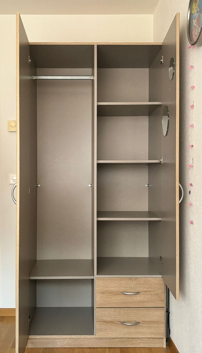 Armadi: Kleiderschrank – Usato da Biel/Bienne venduto da adi_6xwc 1