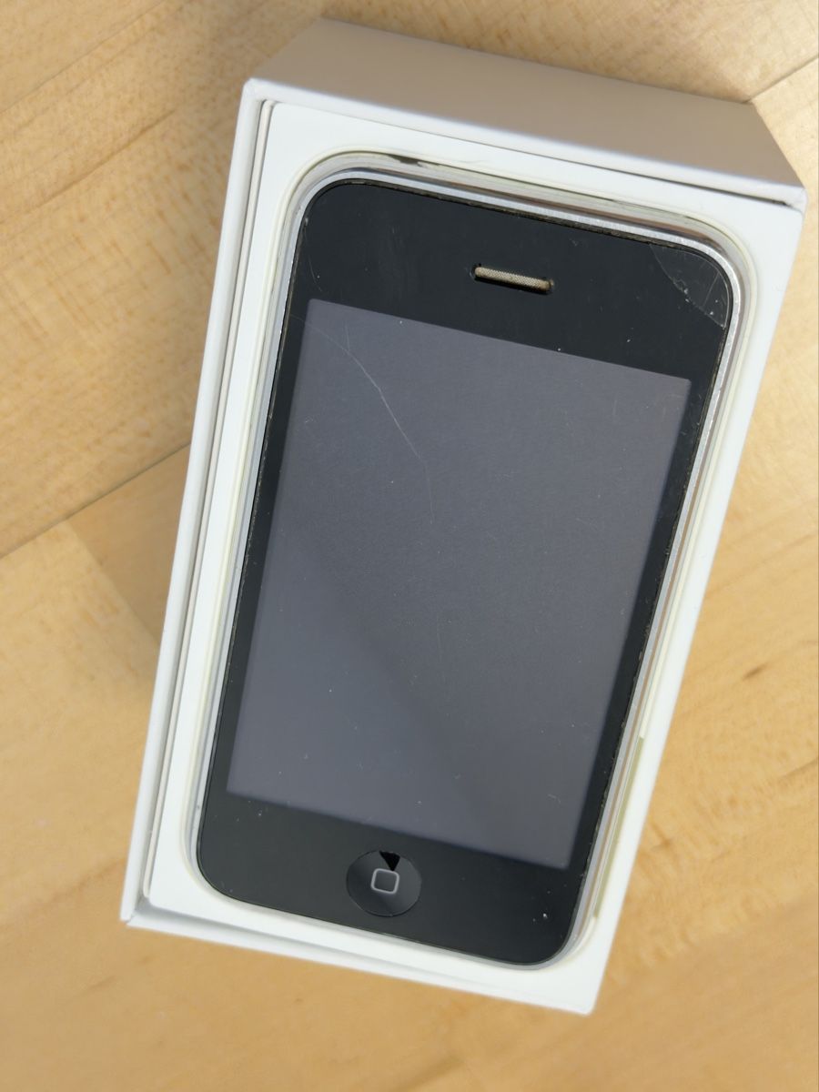 Apple Telefoni cellulari / Smartphones: iPhone 3 GS 16 GB – Difettoso da Gossau SG venduto da Heinzone74
