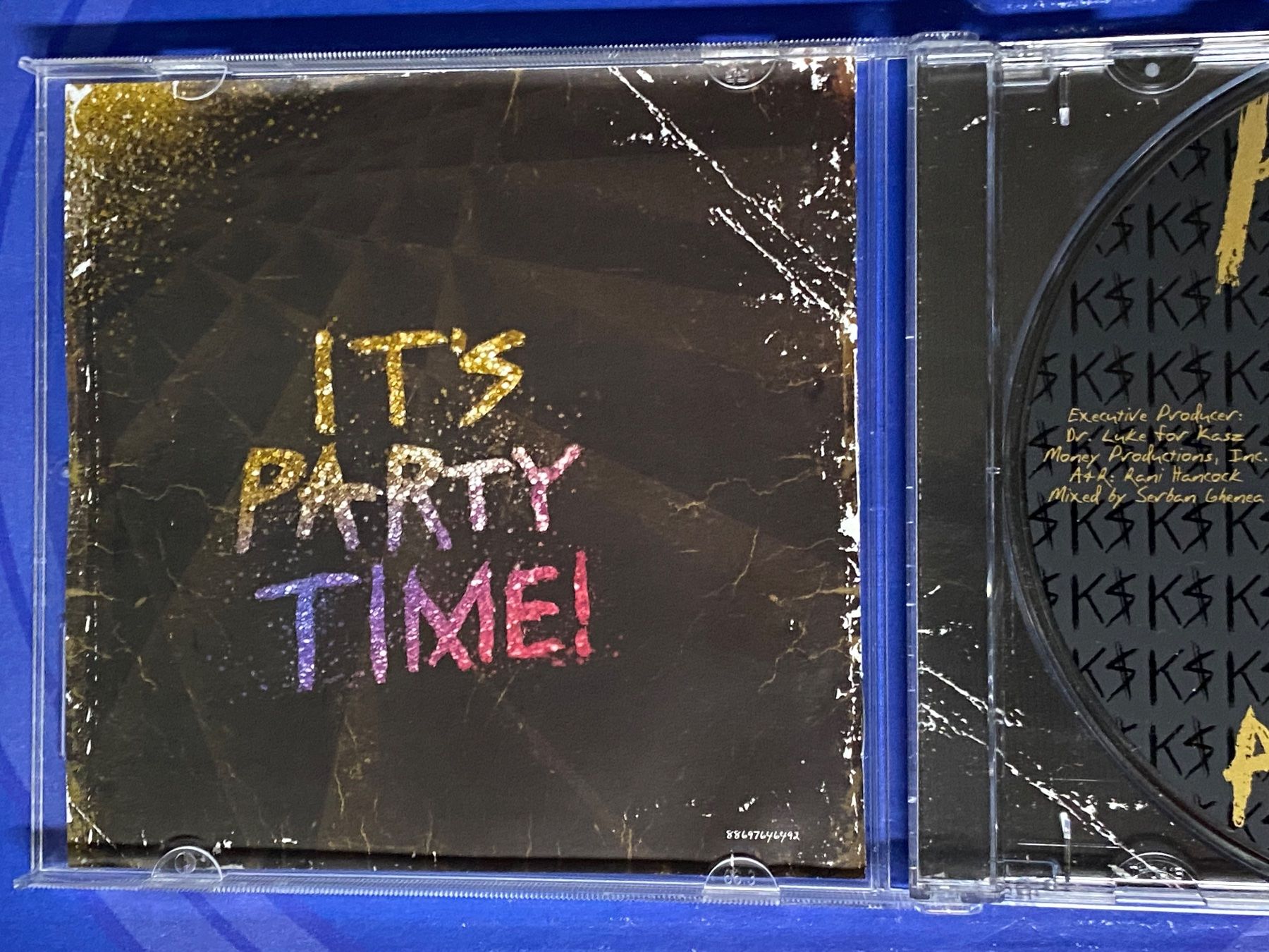 CD: Ke$ha – Usato da Muri b. Bern venduto da AdidasCollector 3