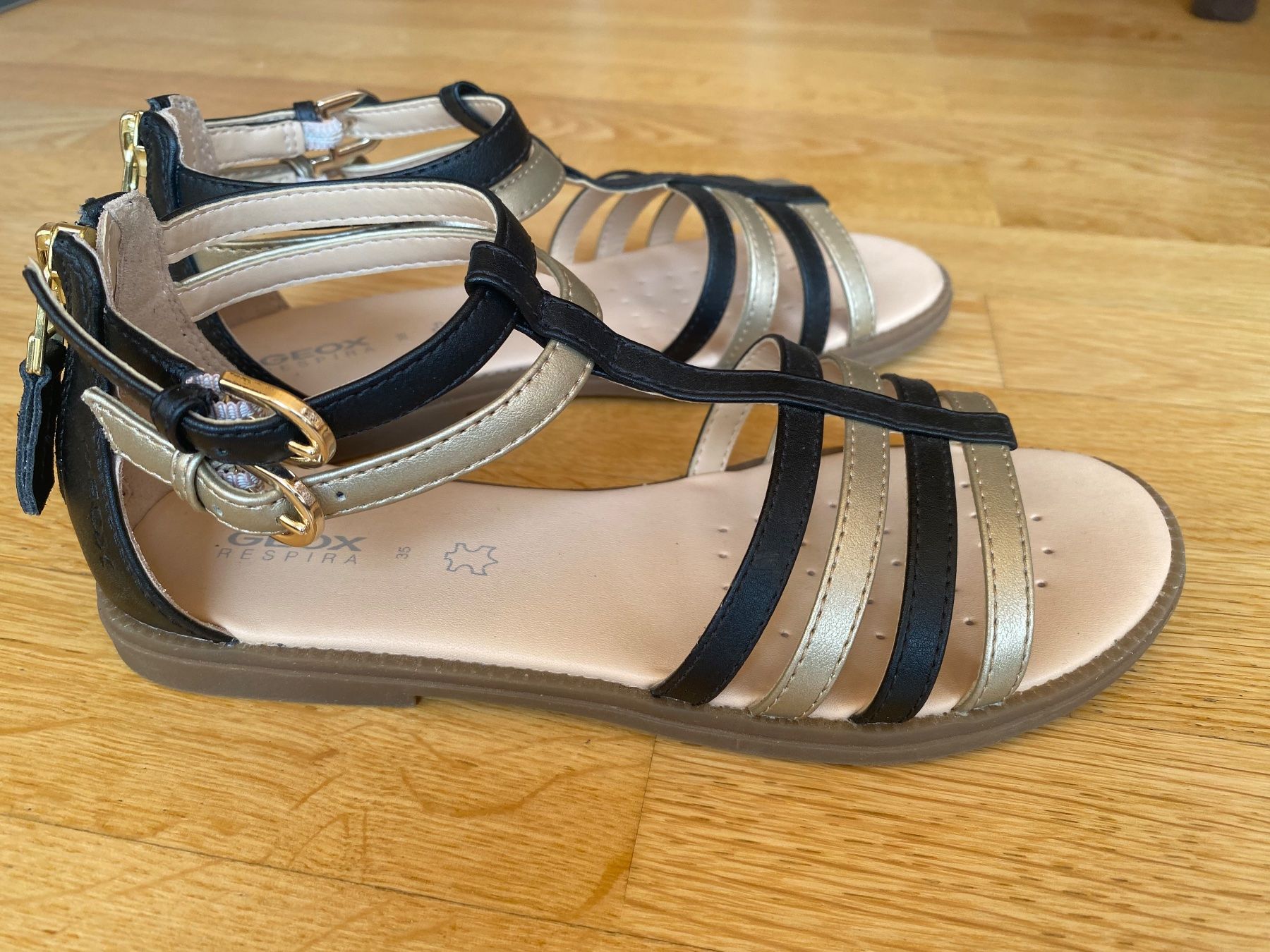 Geox Scarpe per ragazze: Geox Mädchensandale Grösse 35 – Nuovo (secondo la descrizione) da Trin-Mulin venduto da Tintengoldfisch 2