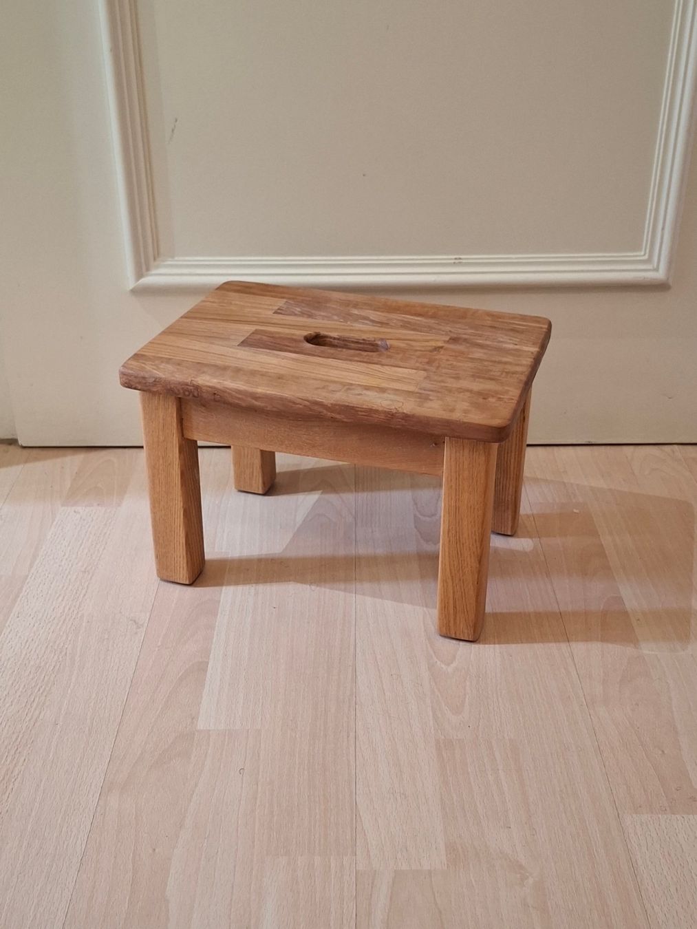 Sgabelli: Vintage Schweizer Tritt Hocker aus massiver Eiche – Usato da Zürich venduto da bruzolda 5