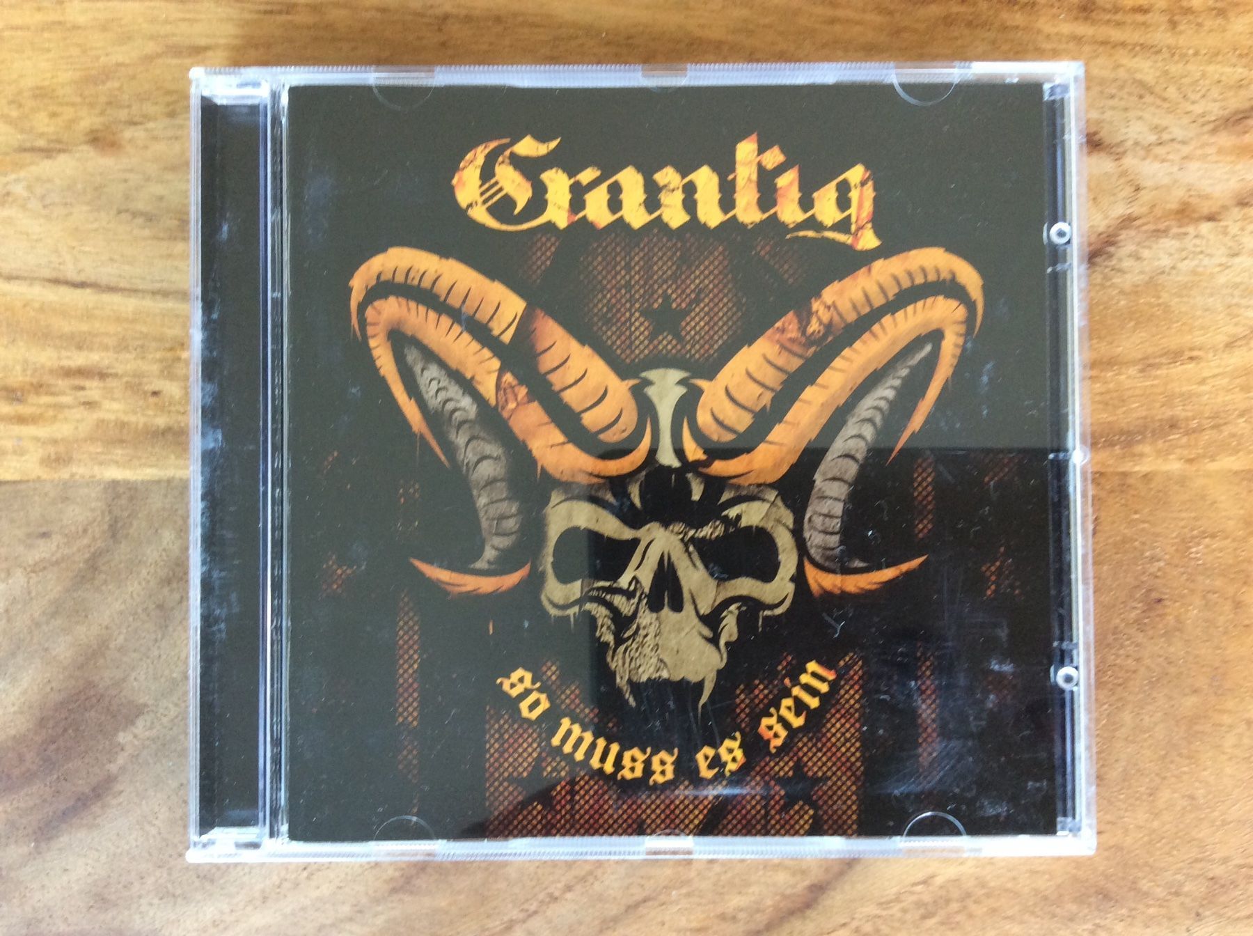 CD: Grantig - So Muss Es Sein – Usato da Horgen venduto da flyingpenguin2000