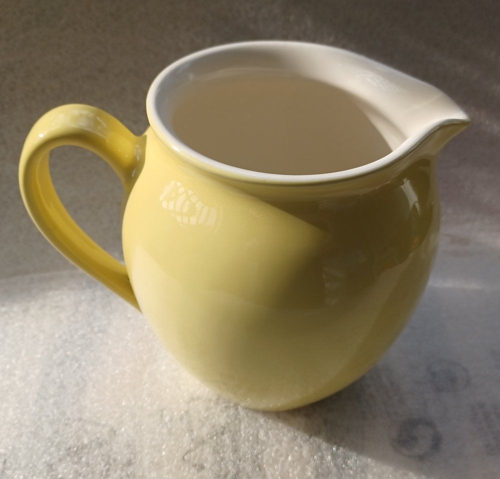 Rössler Caraffe: RÖSSLER Gelb Krug 1 Liter -G63 – Usato da Morges venduto da vimajes12 2