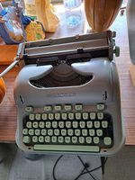 Reiseschreibmaschine Hermes 3000