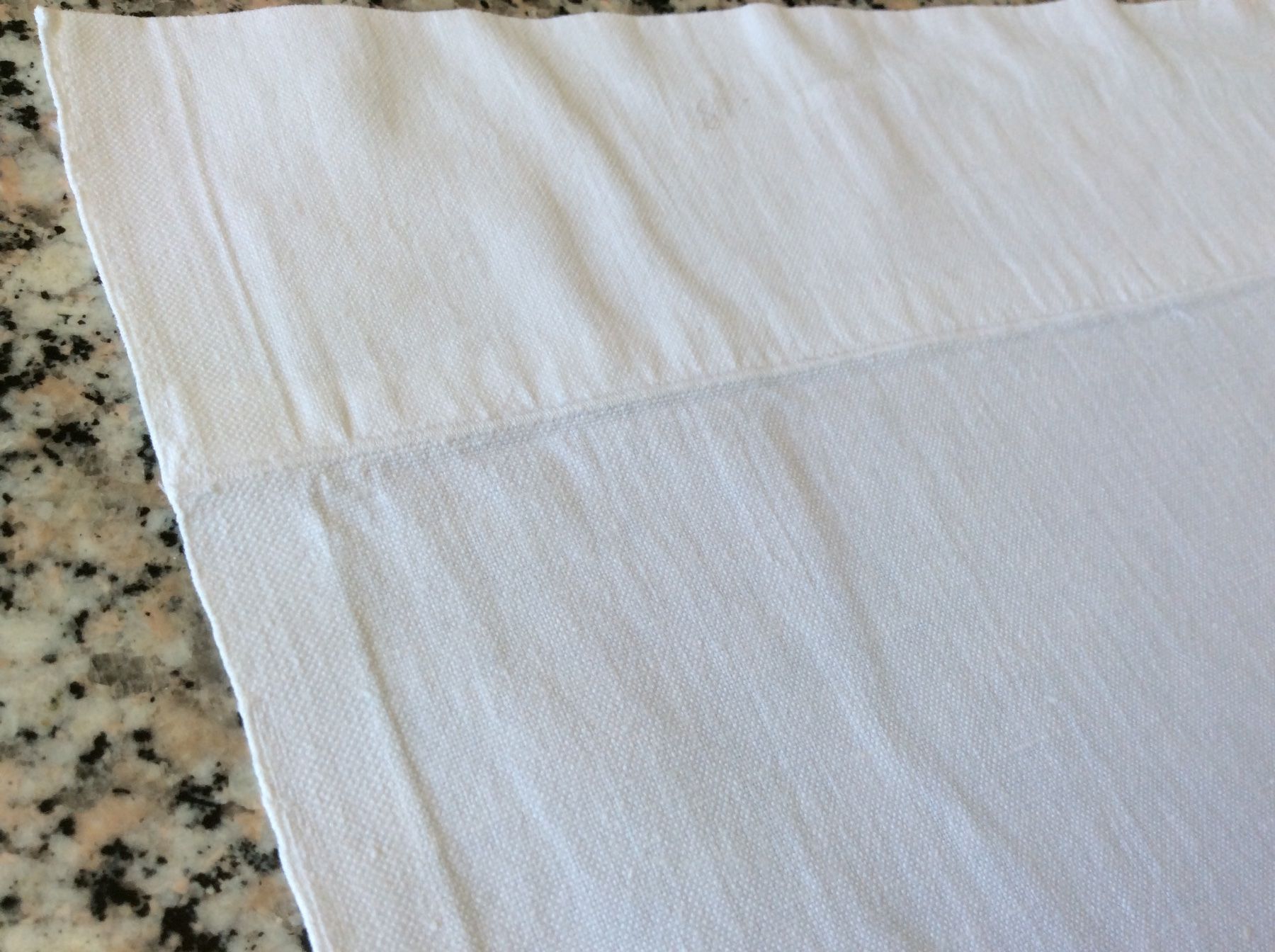 Biancheria da letto: Altes Leintuch aus feinem Leinen. Mit Monogramm: E. L. – Nuovo (secondo la descrizione) da Birwinken venduto da waldmanndli 6