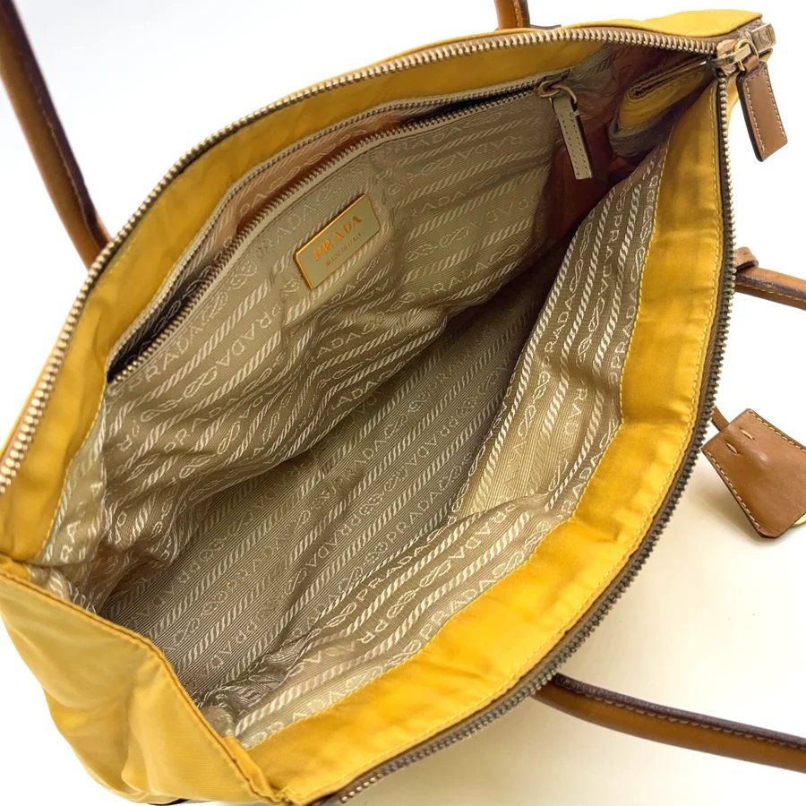 Prada Taschen für Damen: Prada Triangle Logo Handbag – Gebraucht aus Chamoson von Sapoloshop 4