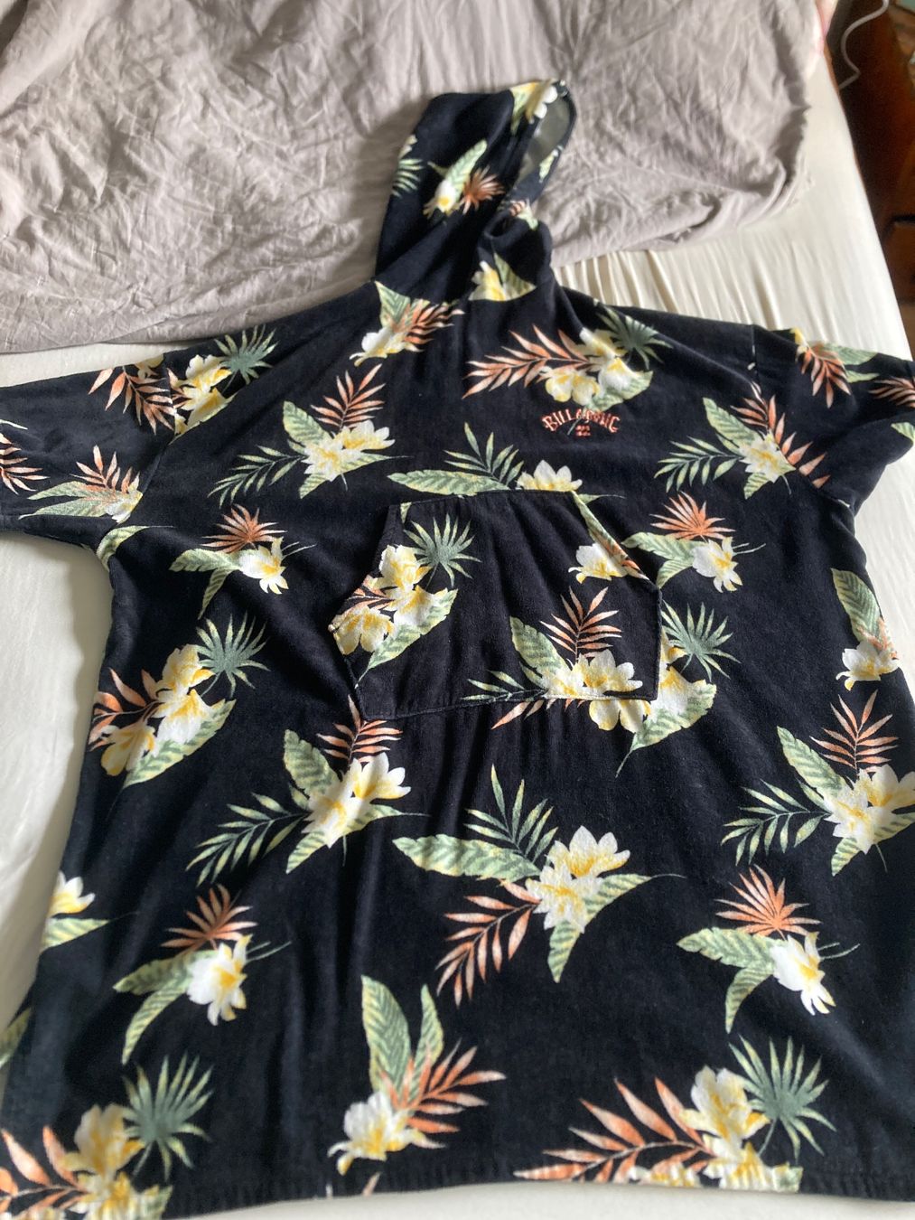 Peignoirs: Billabong Surf Poncho Damen Einheitsgrösse – D'occasion à Zürich par Frangipan23