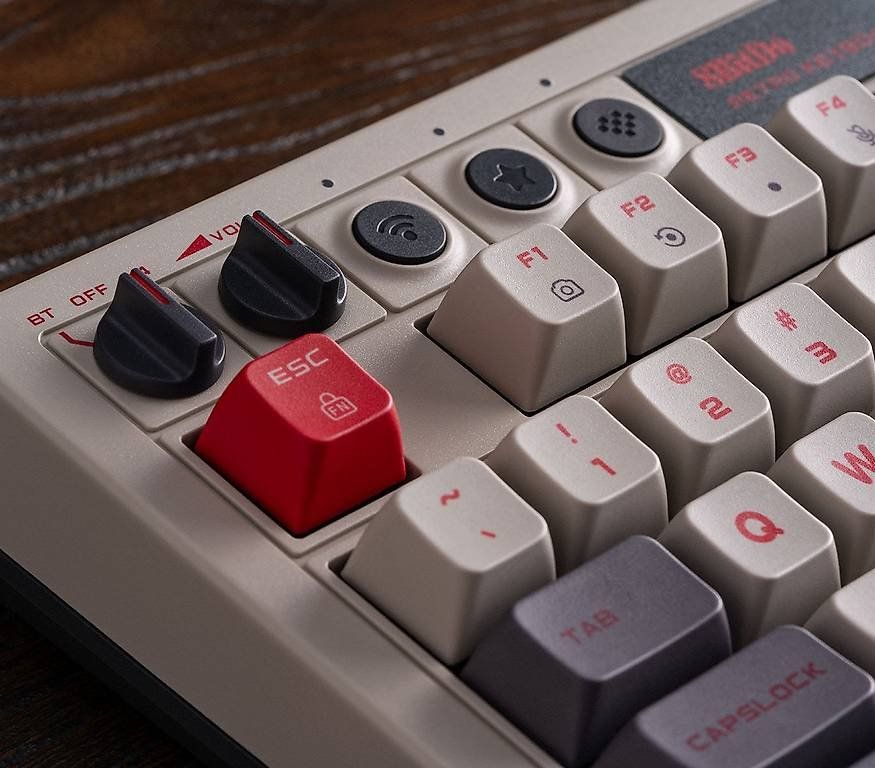 Tastiere: 8BitDo Retro 108 Tastatur – Nuovo (secondo la descrizione) da Boll venduto da Marquee 4