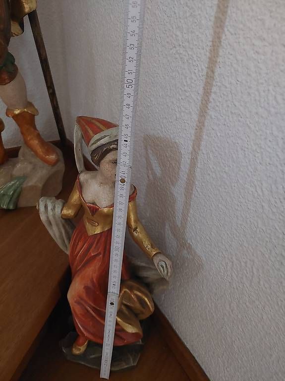 Statuette: hangeschnitze Holzfigur – Usato da Troistorrents venduto da cla_5smf 1