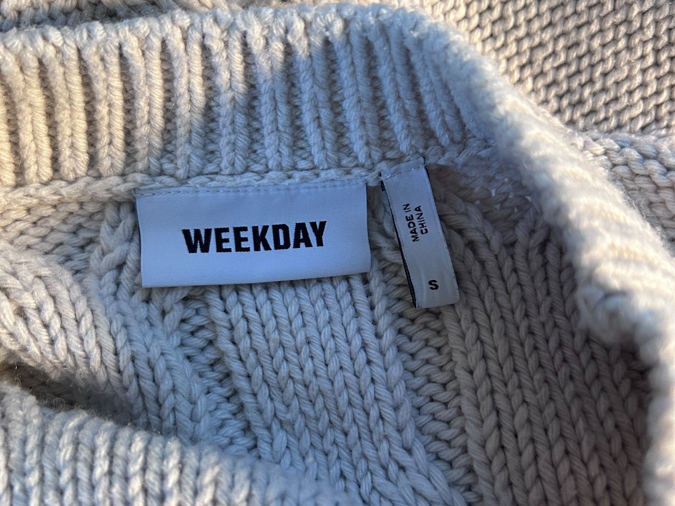 Weekday Pullover & Sweatshirts: Weekday Pullover – Gebraucht aus St. Gallen von look-twice 3