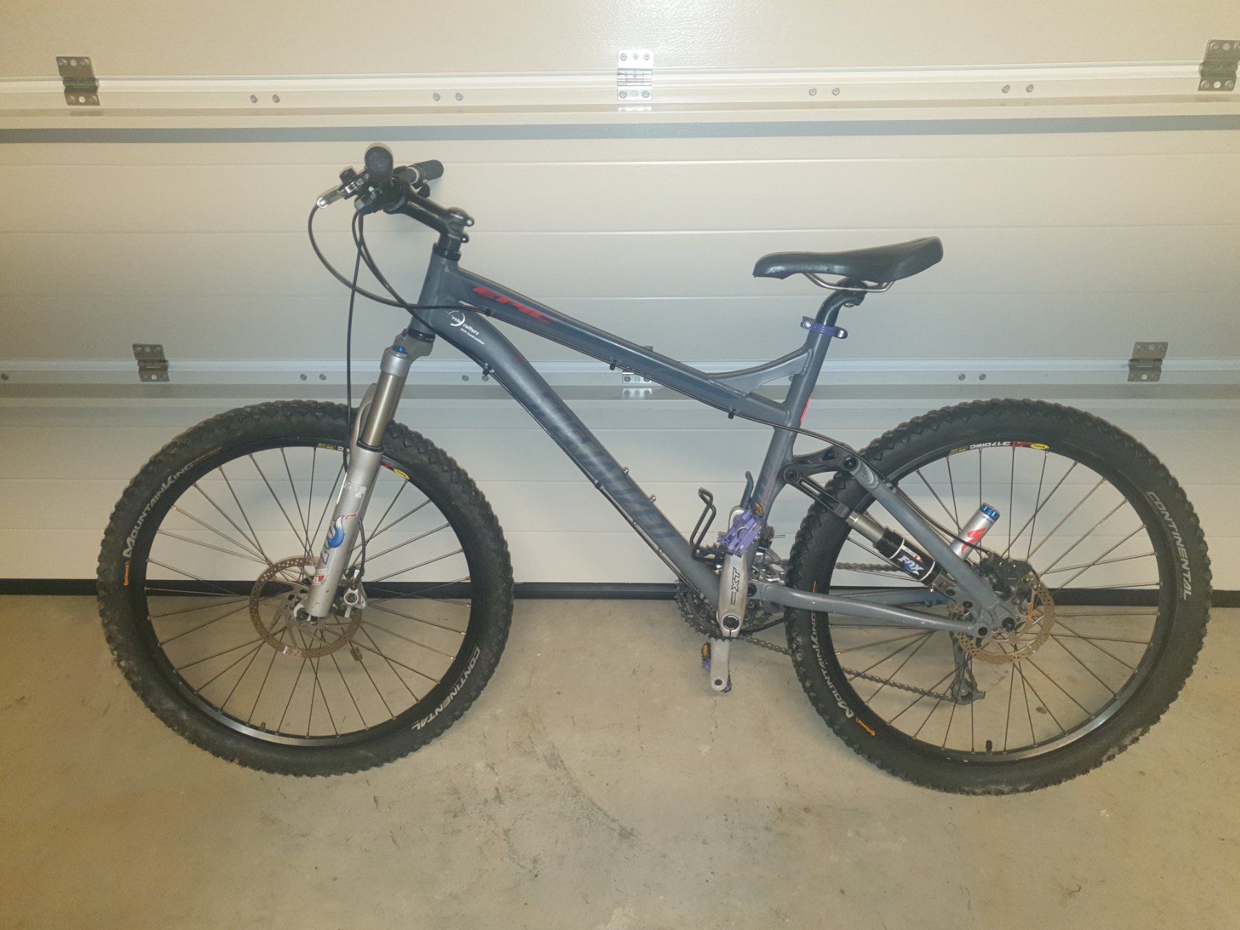 Specialized Vélos: Specialized epic – D'occasion à Châbles FR par grut