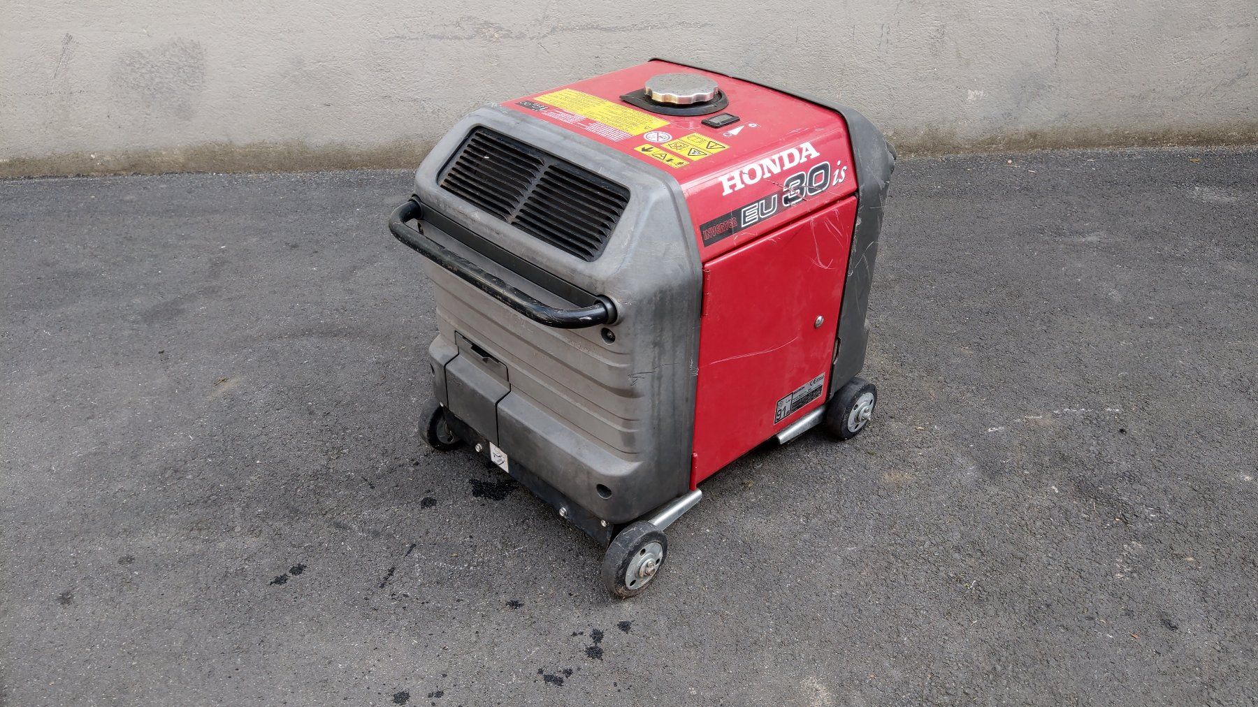 Honda Generatori di corrente: Generator Honda EU 30 is - defekt – Difettoso da Bern venduto da ksliqbe 1