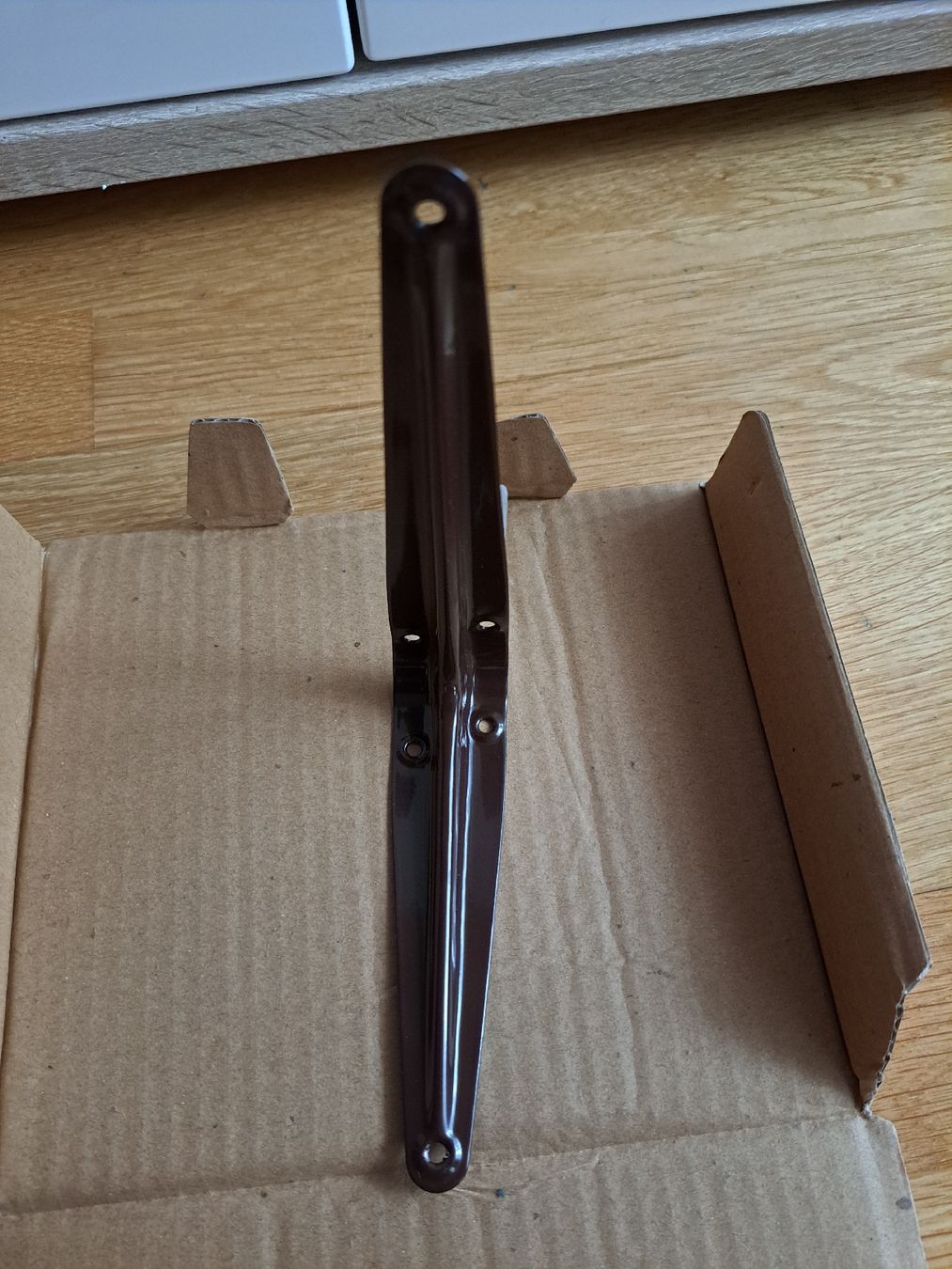 Travi: Regalträger, 20er-Packung – Nuovo e nell'imballaggio originale da Morens FR venduto da Kiscica 1