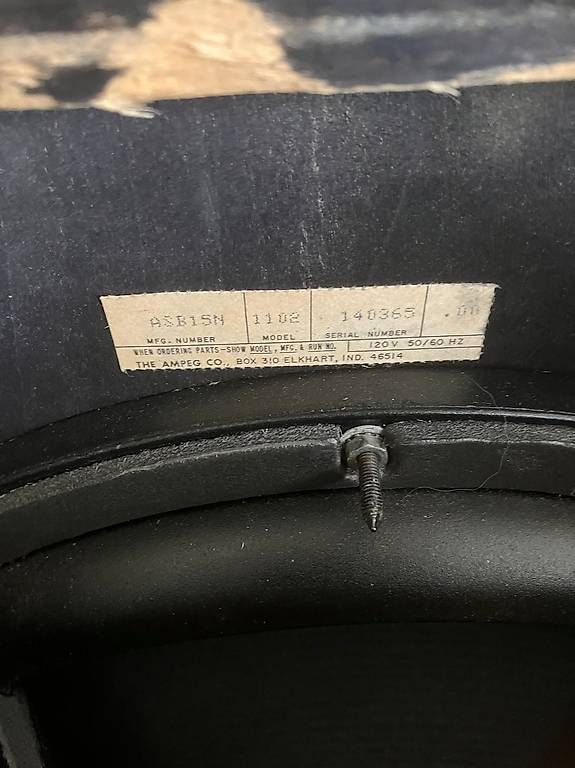 Amplificatori: Ampeg B 15-N – Usato da St. Gallen venduto da czucio 4
