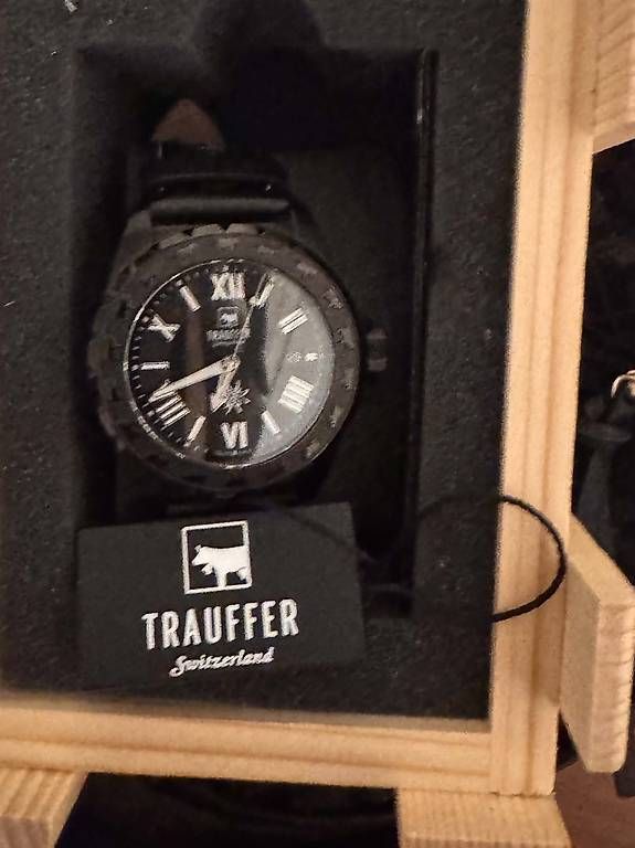 Montres: Montre Trauffer neuve – Neuf avec emballage d'origine à Corcelles NE par valentin1988 1