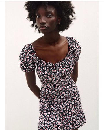 Robe d’été ZARA DAISY PRINT FLORAL BLACK taille L neuve